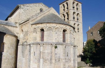 Le chevet de cette abbaye romane est l’un des plus beaux du Midi de la France.