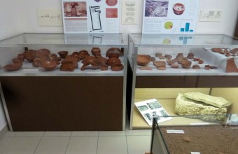 Des poteries sigillées retrouvées dans l’Europe entière sont exposées au petit musée.