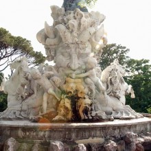 La statue-cascade du Titan sculptée par le Biterrois Jean-Antoine Injalbert.